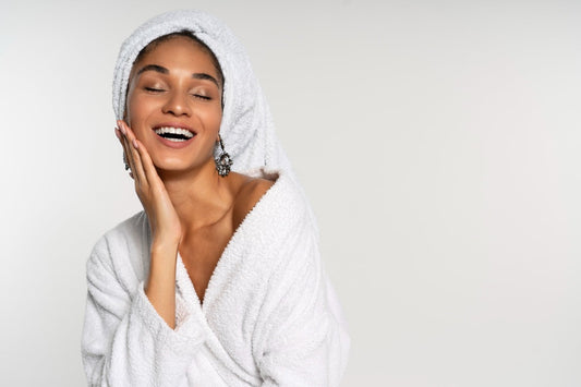 The Best Facial Cleanser for Aging Skin? Swiss Botany Manuka Honey Delivers