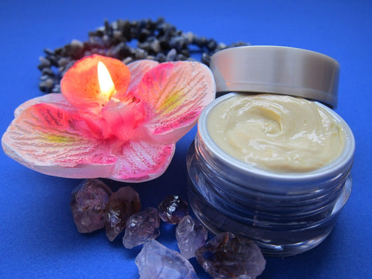 Reasons to Use Retinol Moisturizer Night Cream